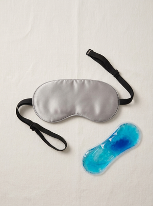 Silensea cooling sleep mask in Cloud Grey with its reusable gel pack